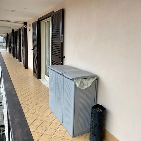Appartamento Casa Crispino Mansarda N3 Per 3 Persone Frattaminore Екстер'єр фото